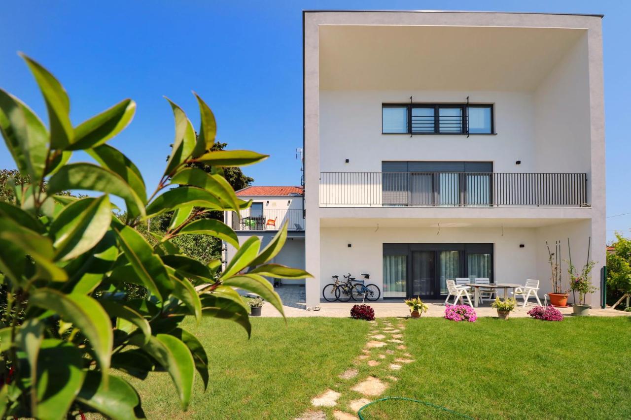 Papillon I Dolce Vita Tar-Vabriga Exterior photo